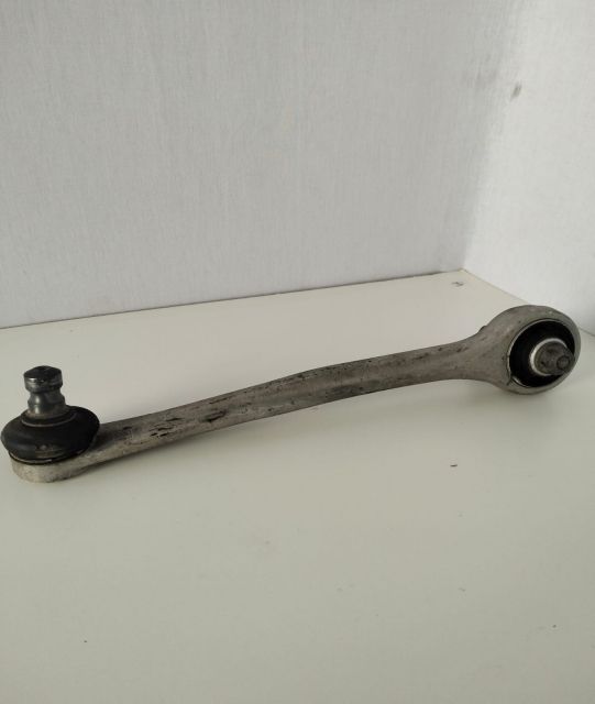 Brat suspensie roata dreapta față czwd3trw Audi A5 8T (facelift)