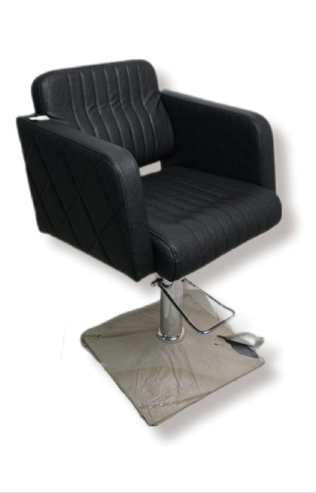 Кресло парикмахерское продаю