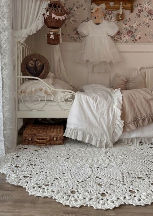 Ажурный мини ковёр в детскую