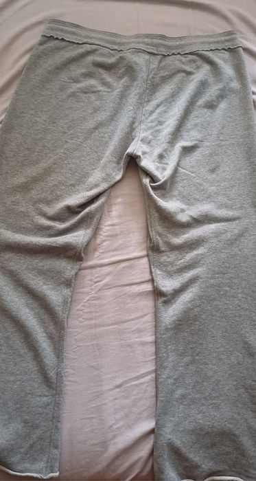 Сив анцуг на Nike