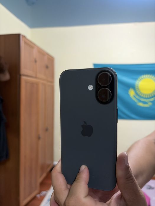 iPhone 17 черный 256гб