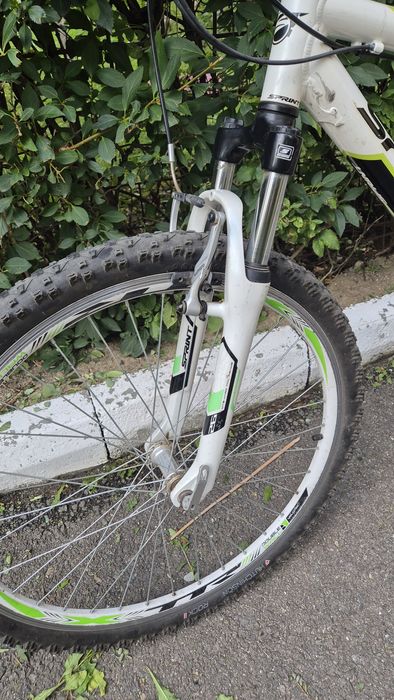 Bicicleta MTB hardtail