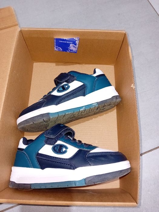 Pantofi baieti nr 30 Champion