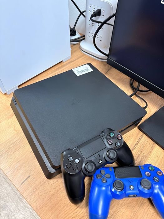 PlayStation 4 Slim | не прошитая