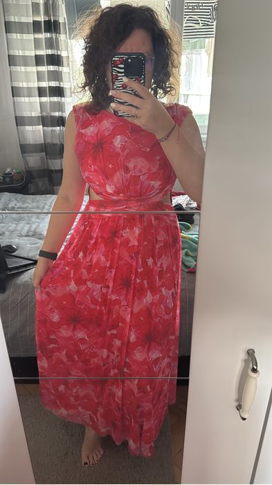Rochie rosie ocazie