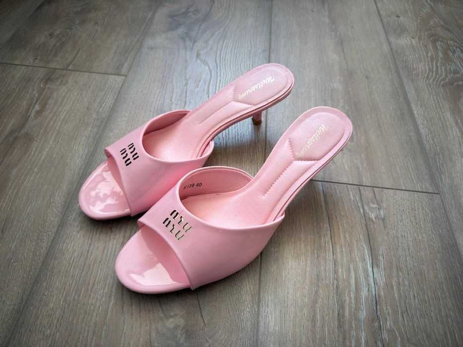 Miu Miu Чехли с котешки ток