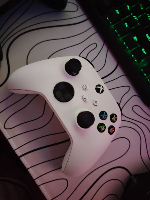 Продам геймпад XBOX SERIES