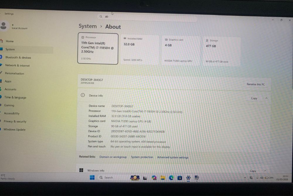 Vand / Schimb laptop lenovo p15 i7 gen 11 32 gb ram , nvidia t2000 500 ssd