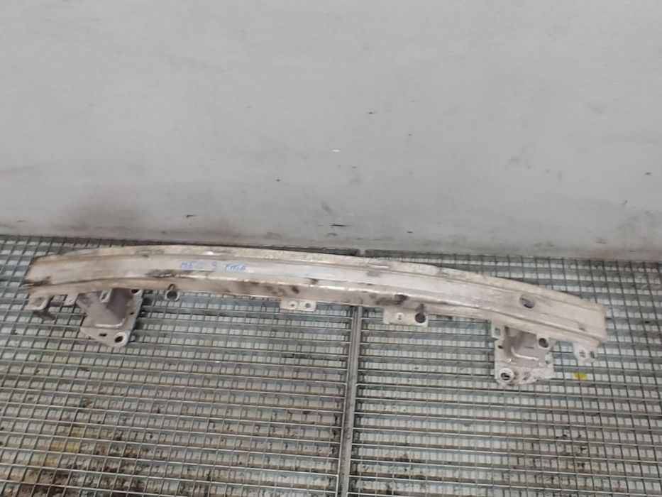 intaritura armatura bara fata  renault megane 3 752100008r