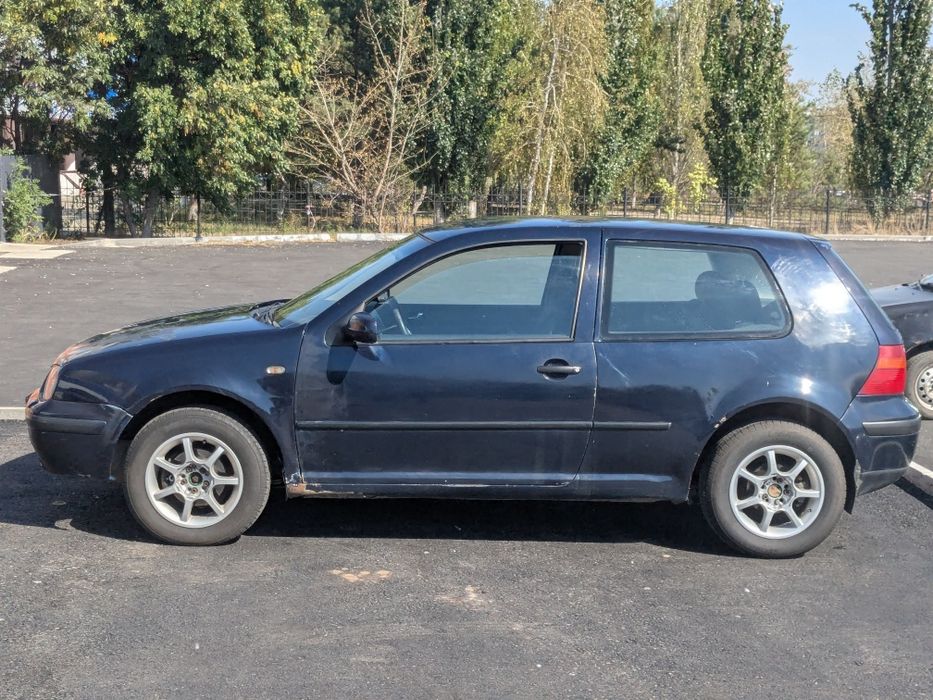 VW Golf 4 1.4 хэтчбек