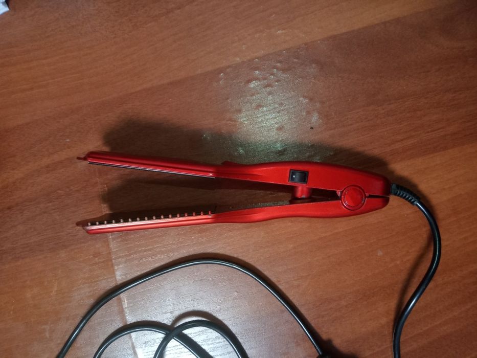 Выпрямитель для волос