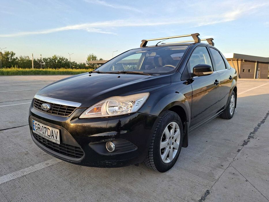 Ford Focus Facelift 2011 1.6 benzina 100 CP – 164.000 km – stare foarte buna