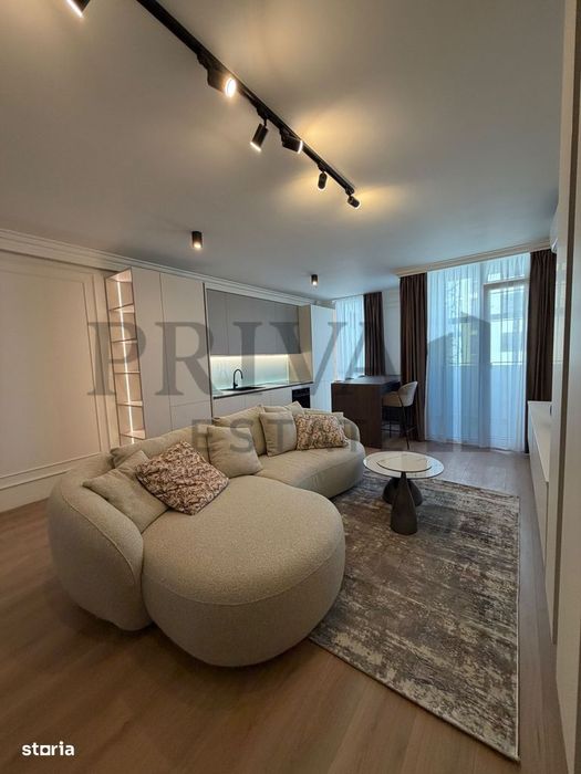 Apartament 3 camere, 2 bai, 2 balcoane, etaj 1. Aradului/ British