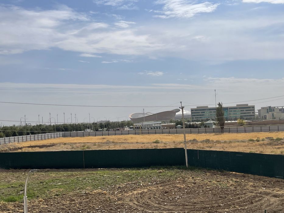 Продается 1-комн квартира на 2 этаже напротив парка Новый Узбекистан