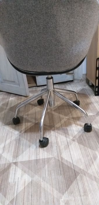 Продам детское кресло