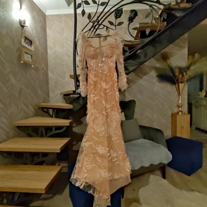 Рокля с аксесоари