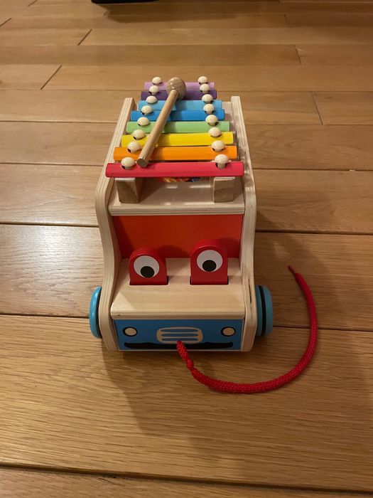 Бебешки играчки дървени