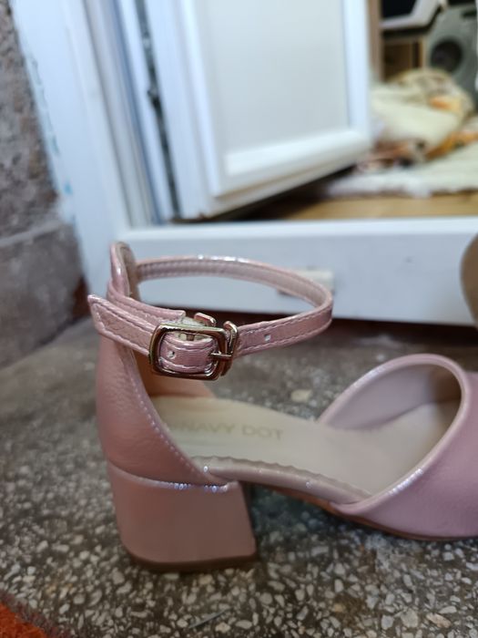 Pantofi cu  bareta