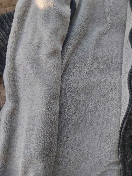 Продам свитер тёплый на 14 -15 лет