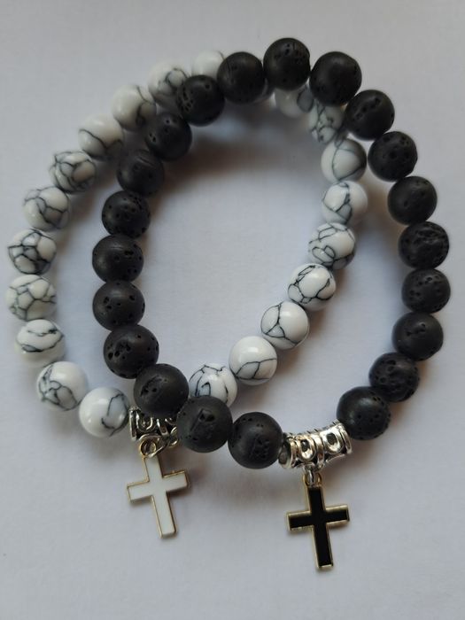 ТЯ и ТОЙ гривни с кръст