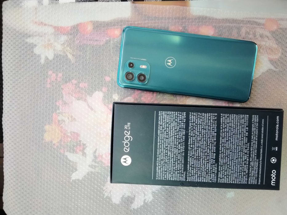 Смартфон  Motorola  edge20 lite
