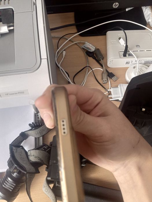 Продам телефон техно на Спарк 25 года