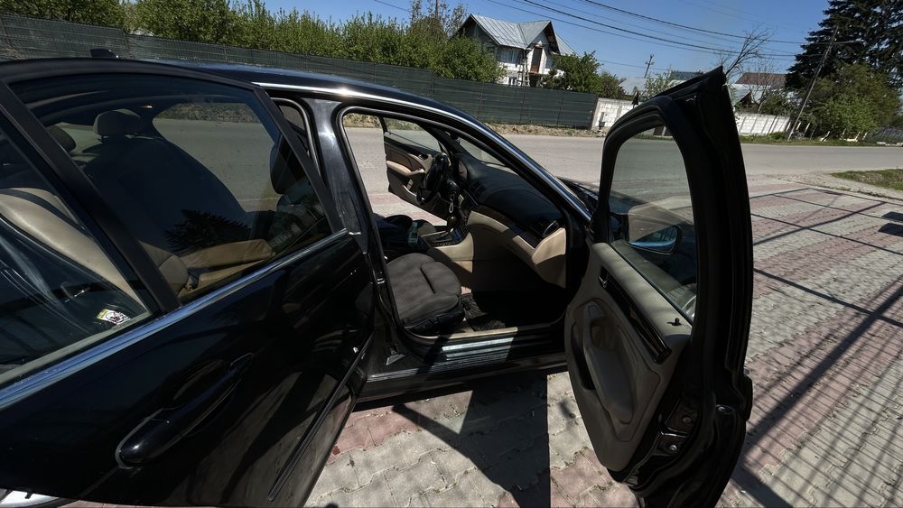 Vând bmw 330 xd  masina nu mai are acte da se poate face si pot oferi si foaie ca să poti să o inmatriculezi pe roamania