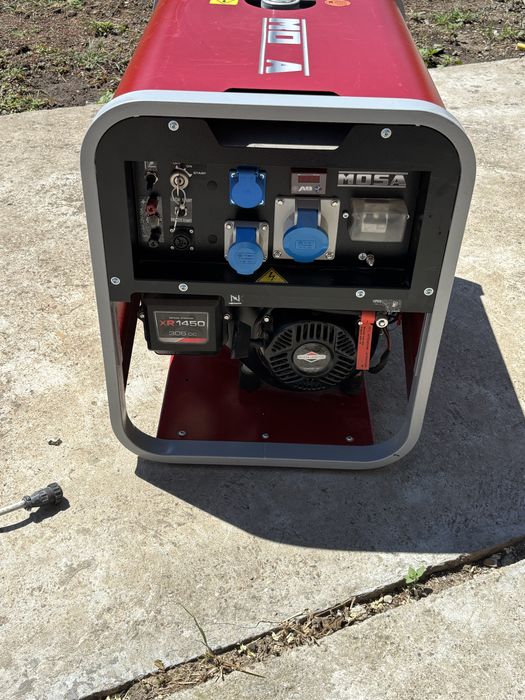 Generator cu panou atomatizare