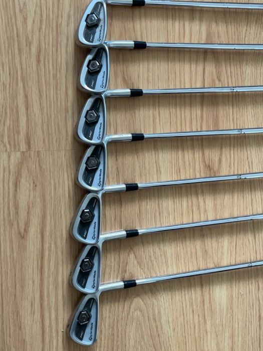 Комплект стикове за голф TaylorMade / PING / Callaway + чанта