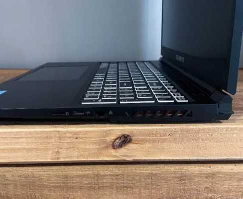 Laptop gaming Gigabyte G6 KF impecabil, rtx 4060 i7 13620h garanție până în 2028, ca nou