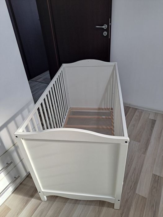Vand Patut bebe copil Ikea Smagora cu saltea si masa infasat