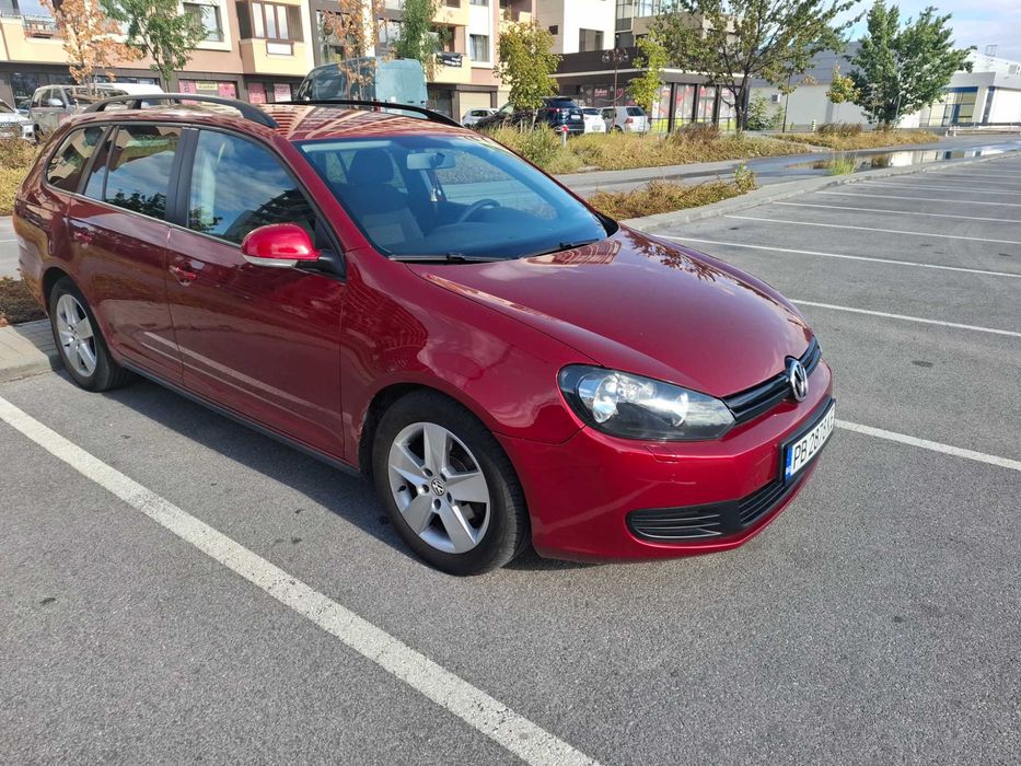 VW GOLF 6 комби 1.6 105кс 2011г