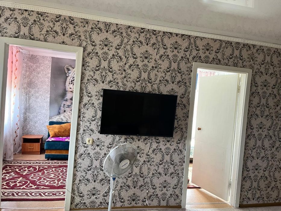 Продам 4-х комнатную квартиру.