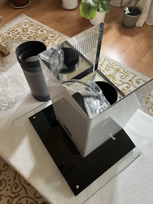 Продам вытяжку для кухни