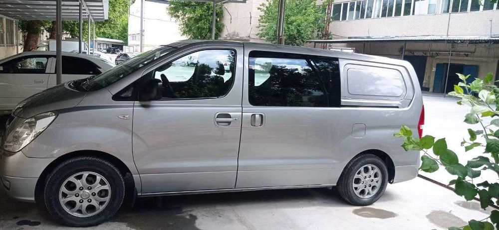 Срочно Продается Hyundai Grand Starex