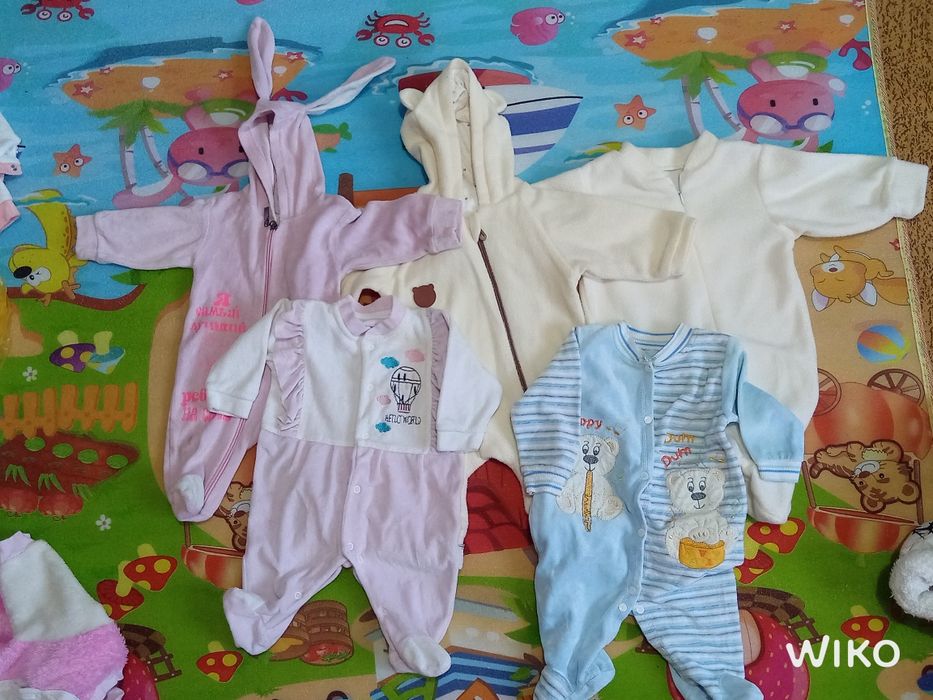 Продаю детский вещи