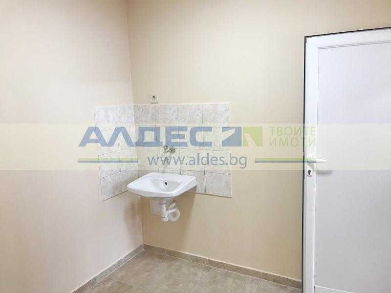 Дава се под наем Магазин в София, Център - 40 кв.м за 550 € - Снимка #3