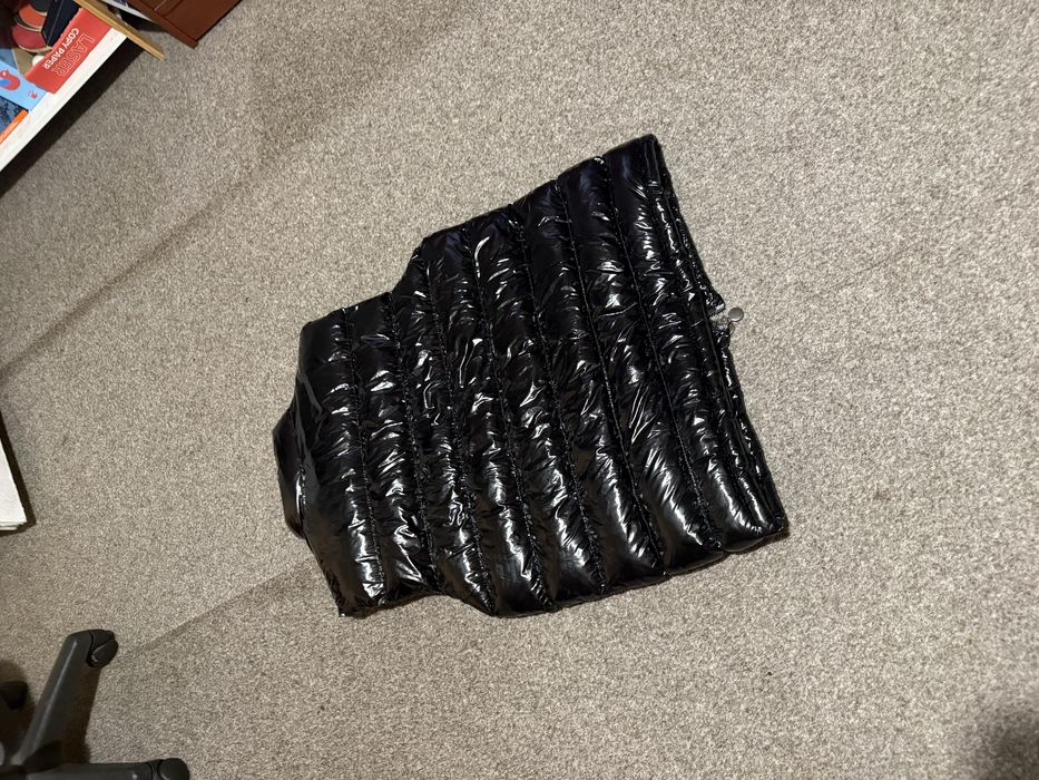 Moncler елек за къже S размер