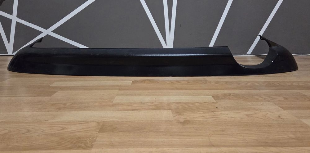 Продавам добавка за задна броня за Ауди А4 Б5 2000г. седан