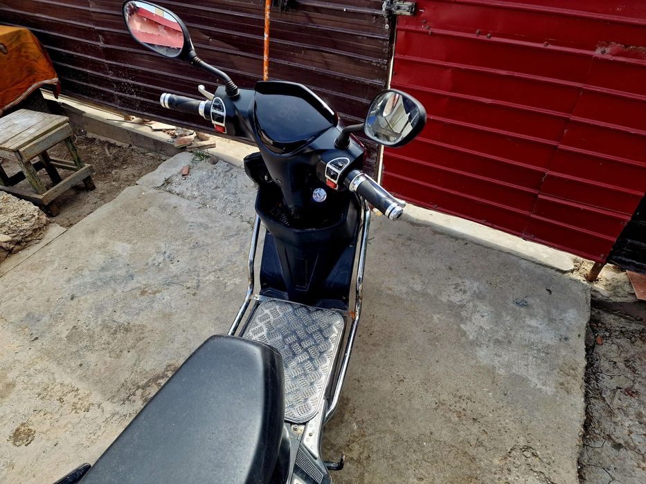Scuter Electric RK5 – Baterie LITIU – Doar 1383 km