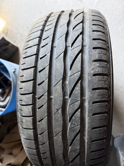 Гуми за кола 205 45 16 Bridgestone