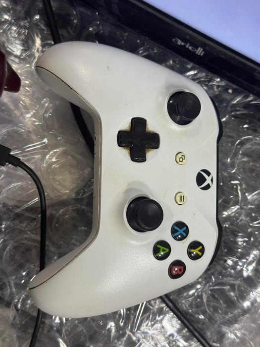 Конзола Xbox One S 1TB