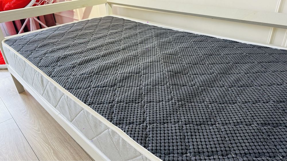 Детская кровать домик