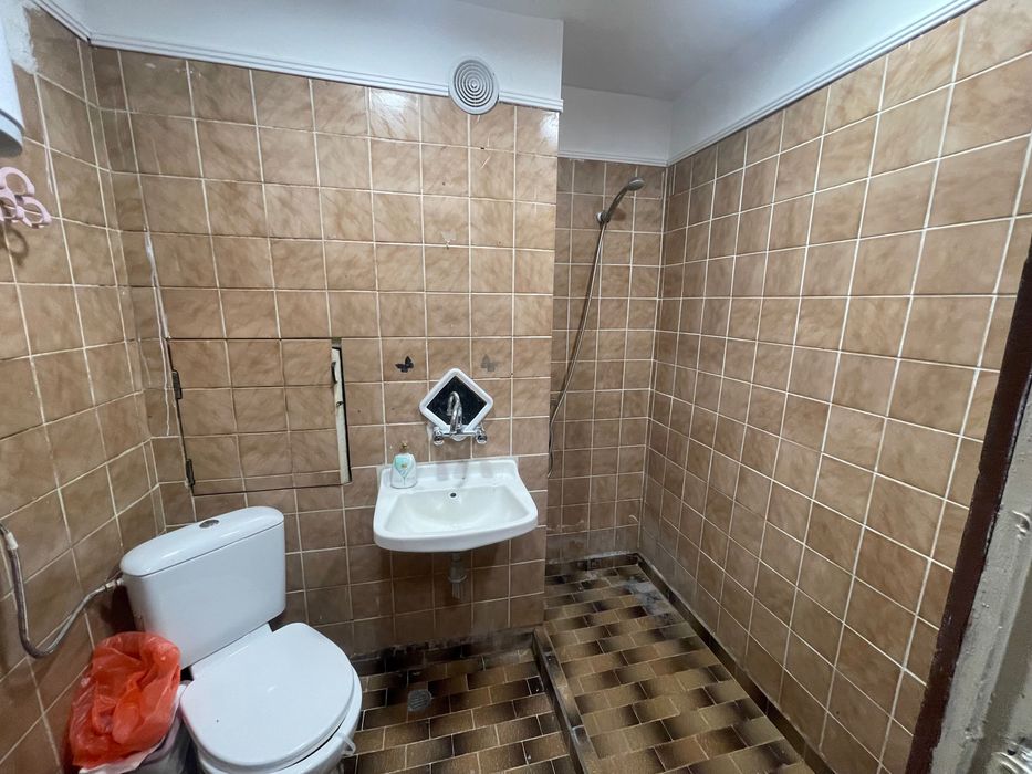 Дава се под наем Едностаен апартамент в Плевен, Сторгозия - 47 кв.м за 199.41 € - Снимка #9