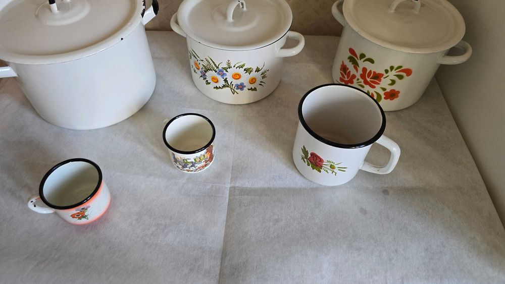 Кастрюли эмалированные (3-5 л) и пр. посуда УСТУПЛЮ ДЕШЕВО