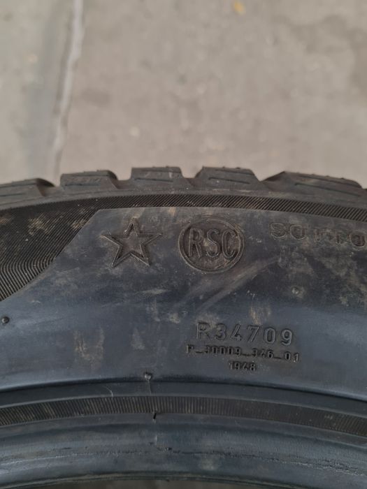 Зимни гуми 2 броя PIRELLI SottoZero3 225 50 R18