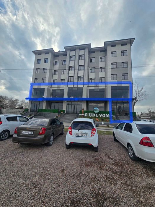 Нурафшон шахрида Нотурар бино сотилади.