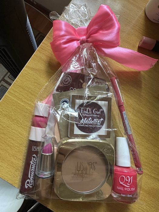 Set de 8 produse make up
