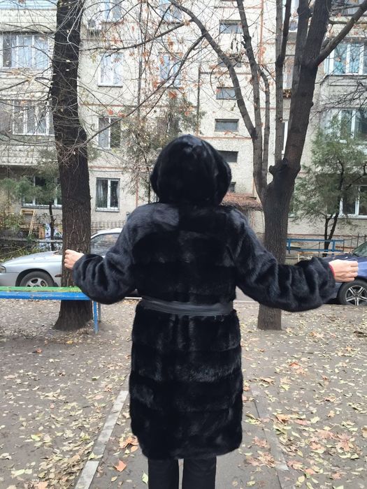 Шуба норковая...