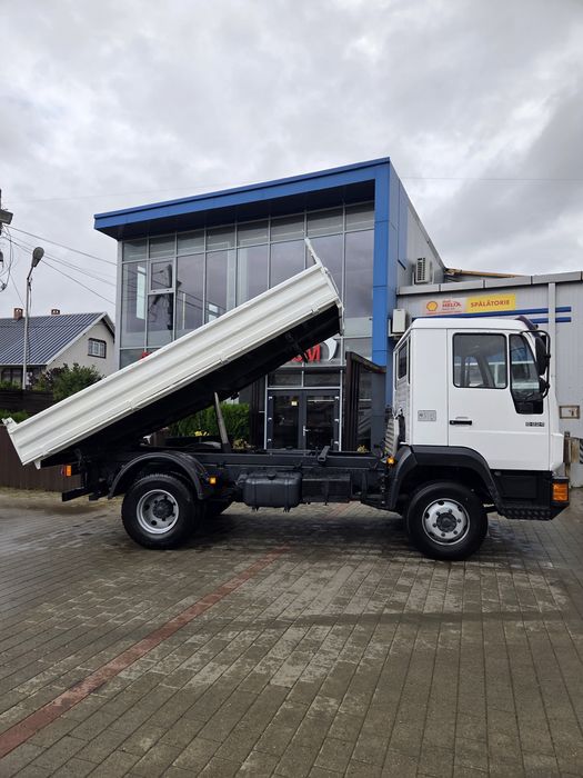 Man basculabil 7.5  t.